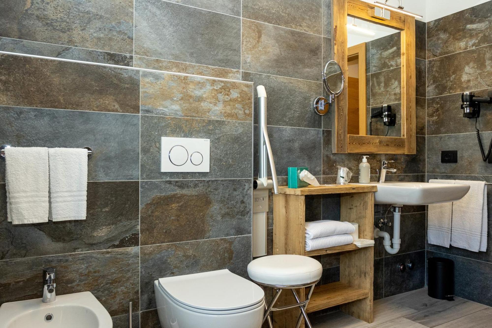 Wellness Hotel Dolomia Сорага Экстерьер фото