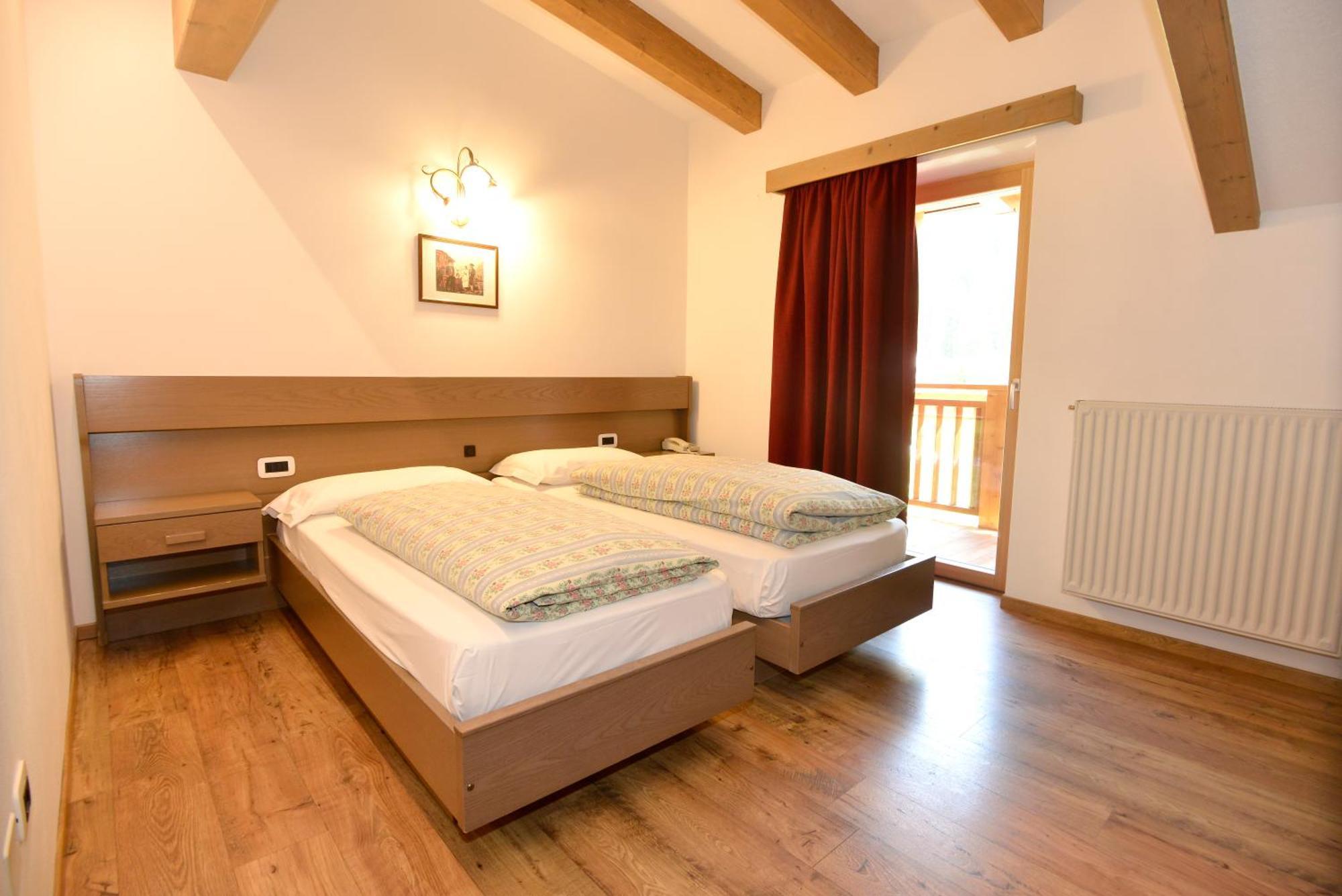 Wellness Hotel Dolomia Сорага Экстерьер фото